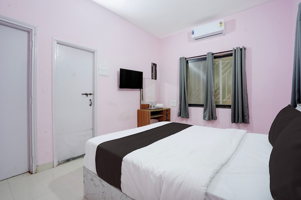 Hotel O  Shree Hari, Baner Pune, Pune
