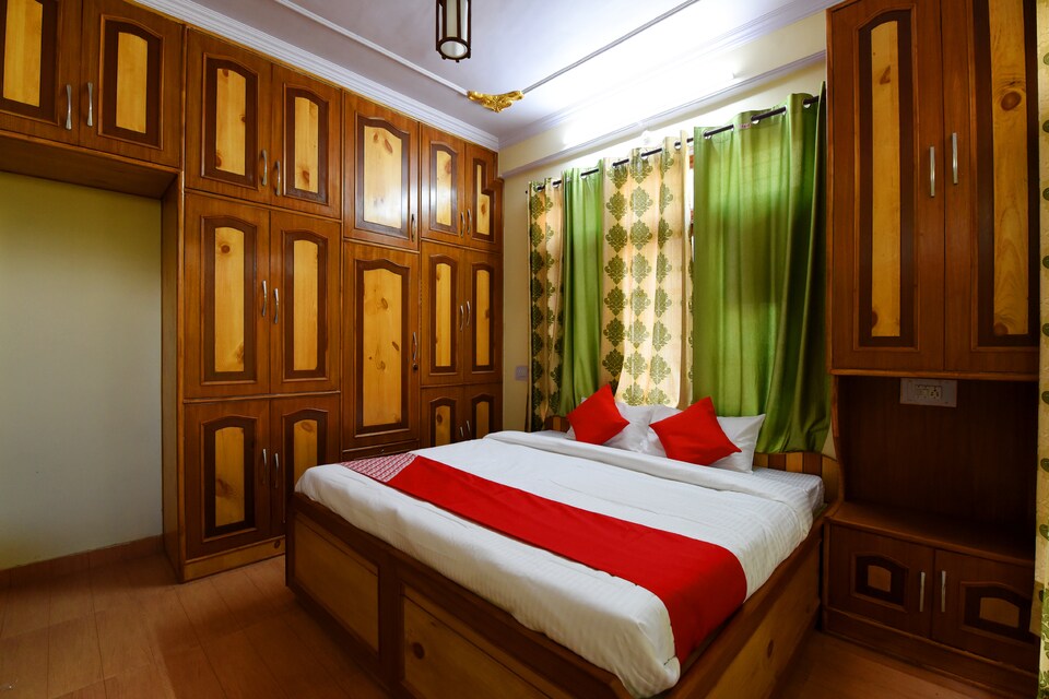 OYO Home 14781 Luxurious 2bhk Kachighatti, ISBT Tutikandi, Shimla