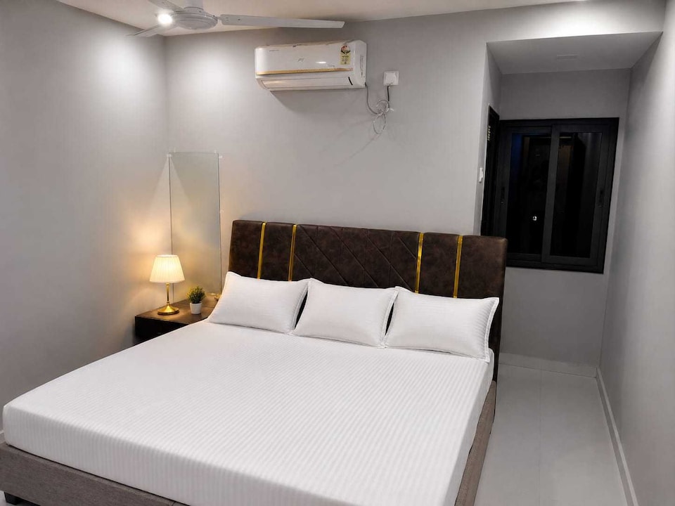 Spot On Shivam rooms, Dahod, Vadodara