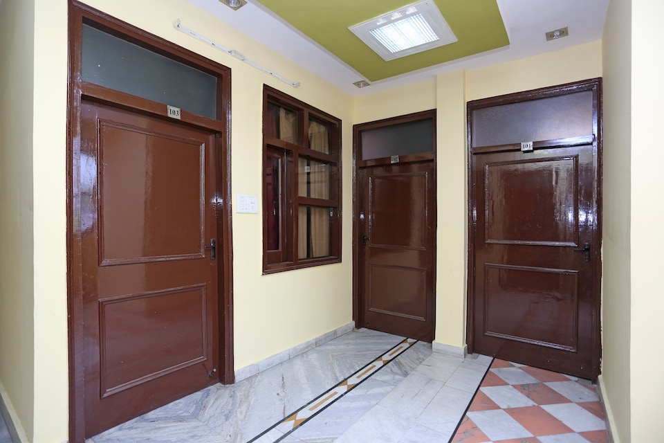 OYO Flagship 14800 Hotel Arun, Ranipur Haridwar, Haridwar