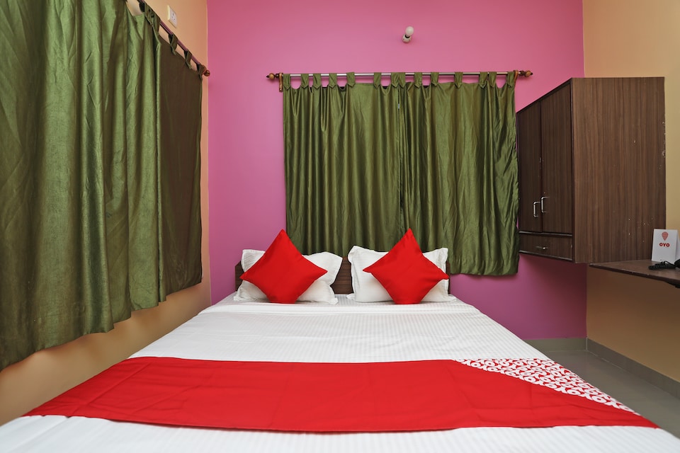 OYO 14818 Sudarshan Apartment, Salt Lake Kolkata, Kolkata