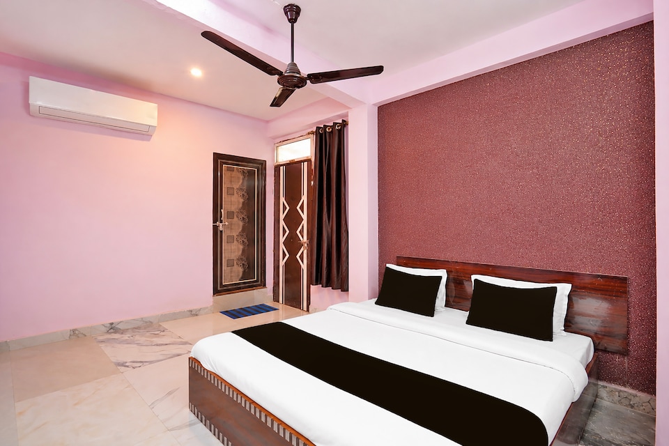 OYO Hotel shree palace , Jhansi, Jhansi