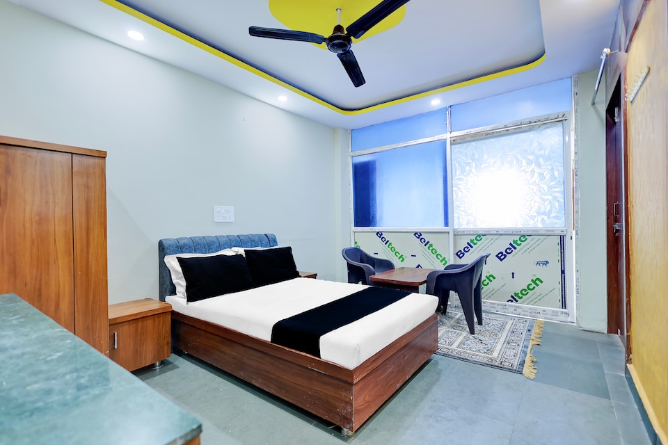 Spot on Mayur Guest House, Kolar Road, Bhopal