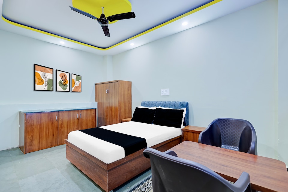 Spot on Mayur Guest House, Kolar Road, Bhopal