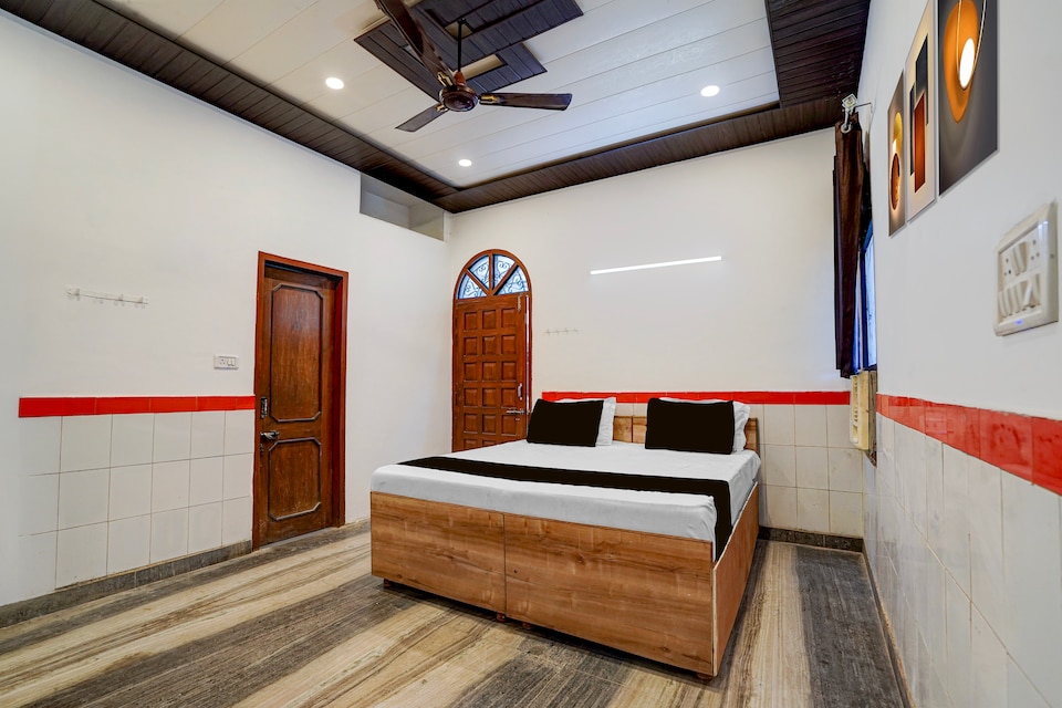 SPOT ON RUCHI GUEST HOUSE, Barra Kanpur, Kanpur
