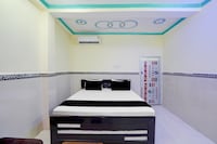 Spot On Ayansh Guest House