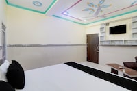 Spot On Ayansh Guest House