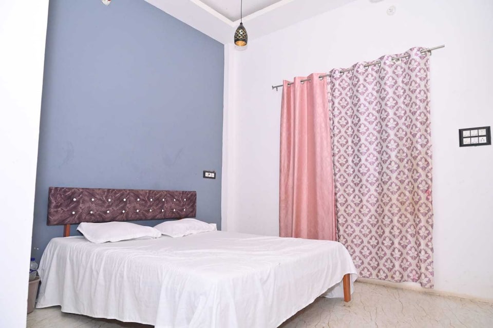 SPOT ON Moonlight Guest House, Gorakhnath Gorakhpur, Gorakhpur
