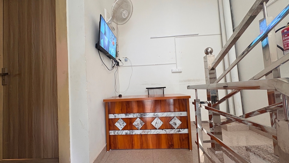 Hotel O KC Guest House, Tikonia Haldwani, Haldwani