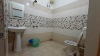 Hotel O KC Guest House