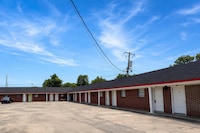 Southern Inn Lake Village Near Greenville MS 1