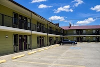 Economy Inn Sweetwater I-75