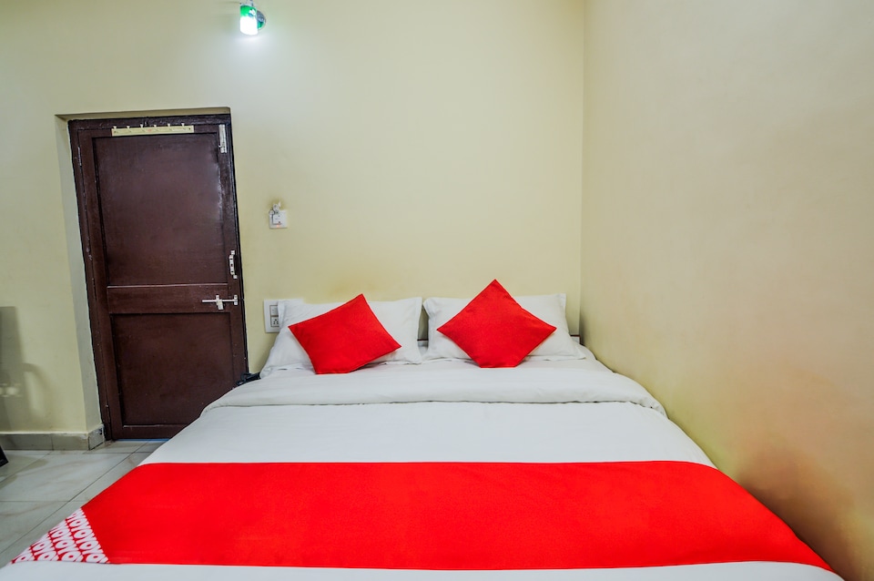 OYO 14851 Brahmbhatt, Mount Abu, Mount-Abu