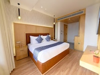 Palette Hotel Amritsar, Airport Road