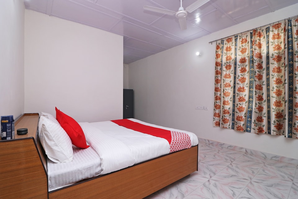 OYO Home 14853 Spacious 3 BHK, Dharamshala, Dharamshala