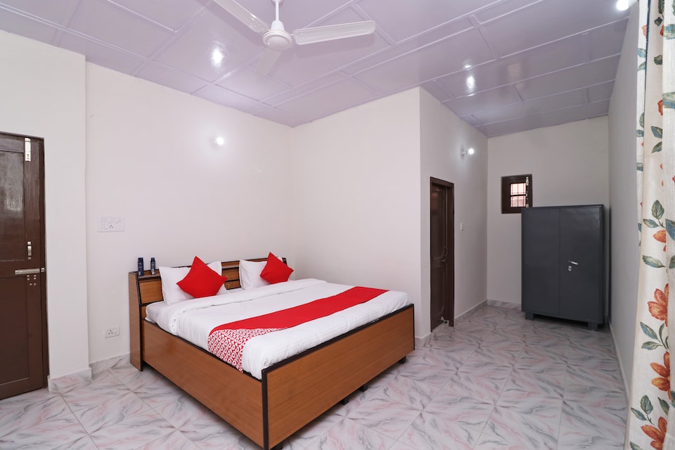 OYO Home 14853 Spacious 3 BHK, Dharamshala, Dharamshala