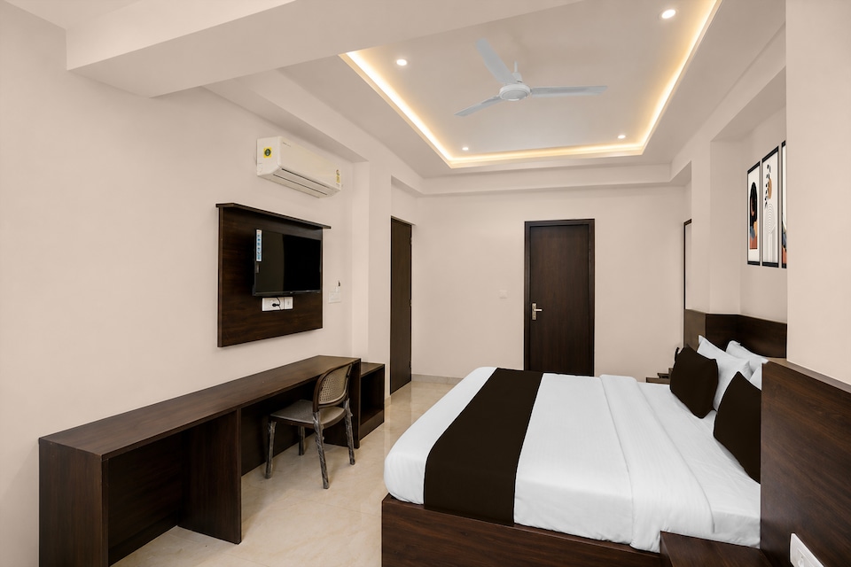 Super Townhouse NRI Road Jaipur Formerly Gaurang Prime, Jaipur Airport, Jaipur