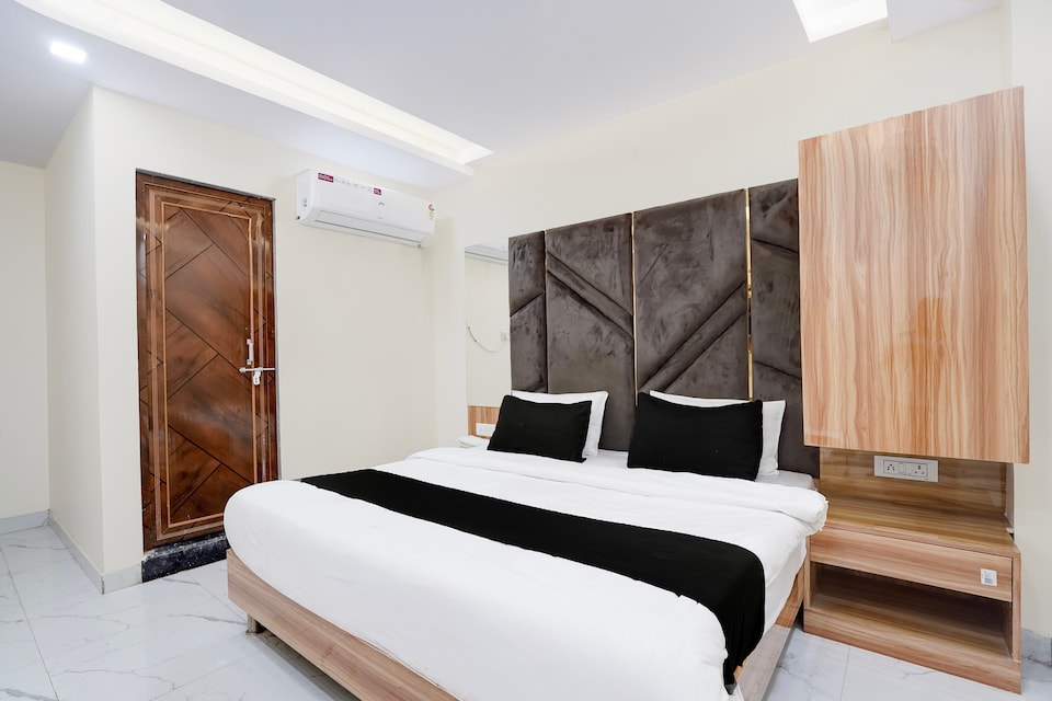 Hotel O Gaurav Galaxy , Barra Kanpur, Kanpur