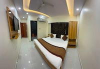 Hotel O Gaurav Galaxy 