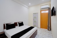Hotel O MB Inn