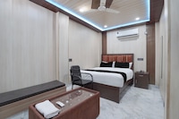 Hotel O Naubasta Crossway Kanpur Formerly Time