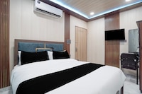 Hotel O Naubasta Crossway Kanpur Formerly Time