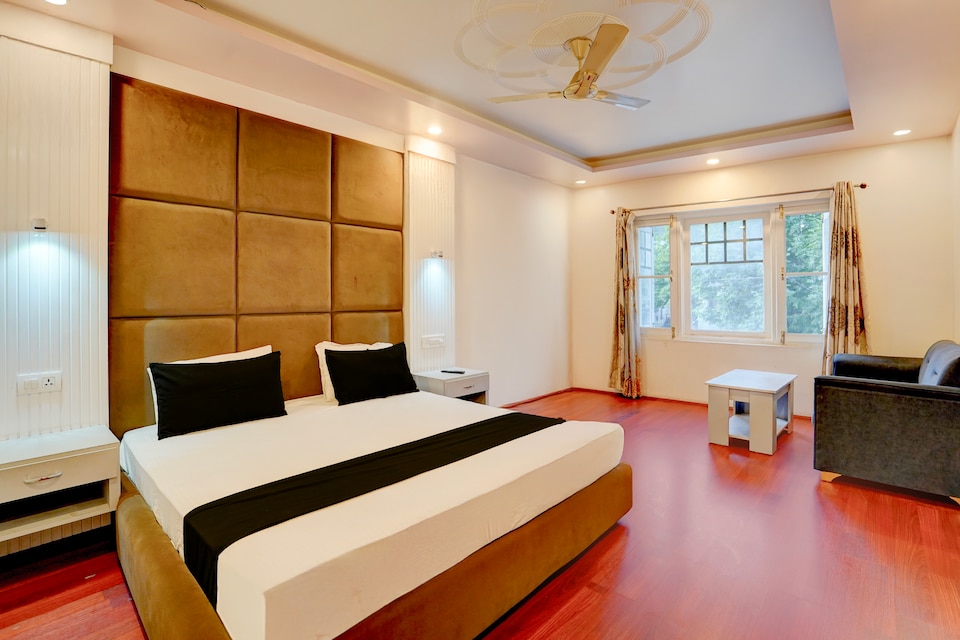 SPOT ON Golden Retreat, Rajbagh, Srinagar