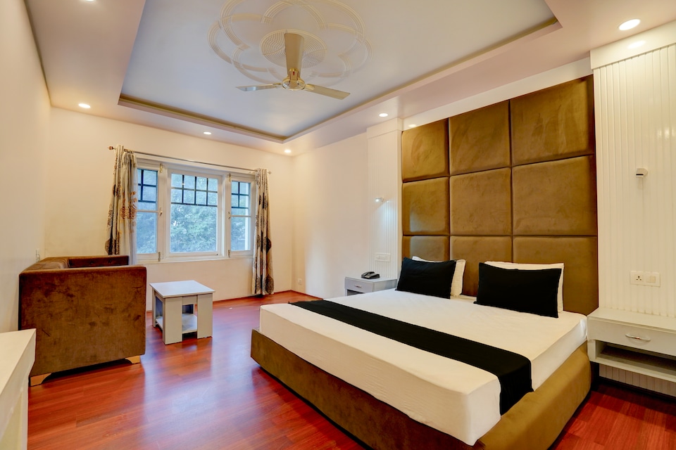 SPOT ON Golden Retreat, Rajbagh, Srinagar