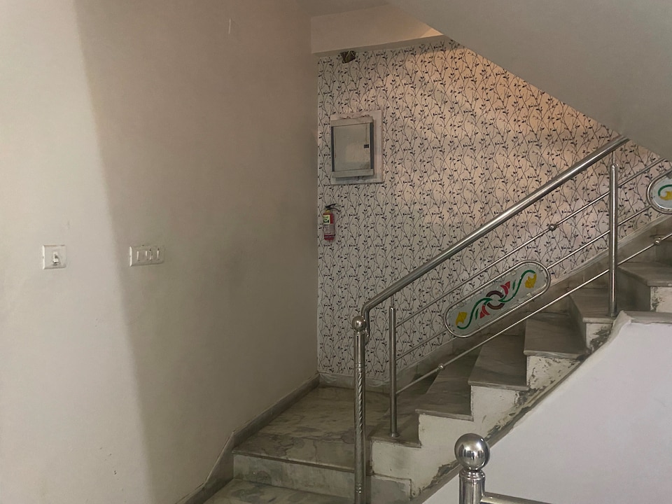 Hotel O Aravali Palace, Udaipur Central, Udaipur