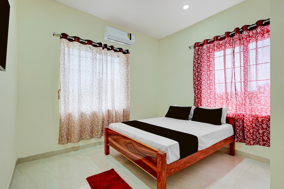 SPOT ON Deepla Grand, Nakkalagutta Hanamkonda Warangal, Warangal