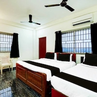 Townhouse R S PURAM Junction Formerly Hotel Venition Inn