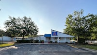 Motel 6 Aberdeen, NC - Pinehurst