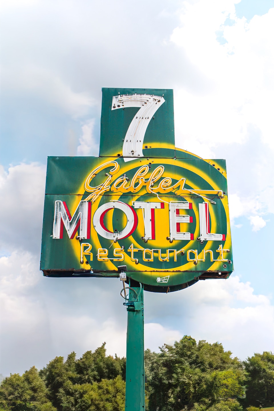 7 Gables Motel Burnside Near Somerset US 27, Burnside, KY, Burnside, KY