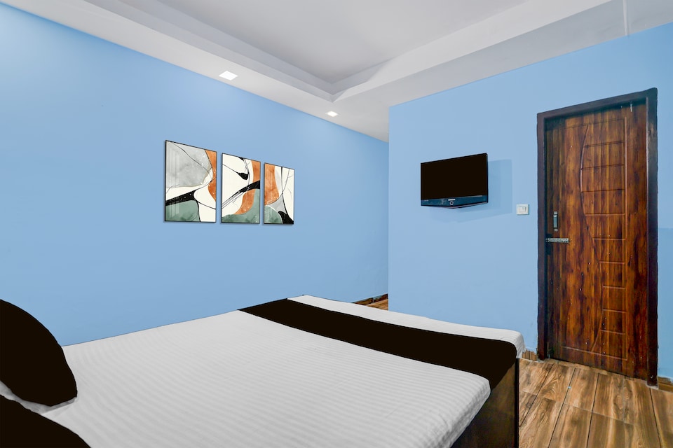Hotel O Royal Homestay , Dehradun ISBT, Dehradun