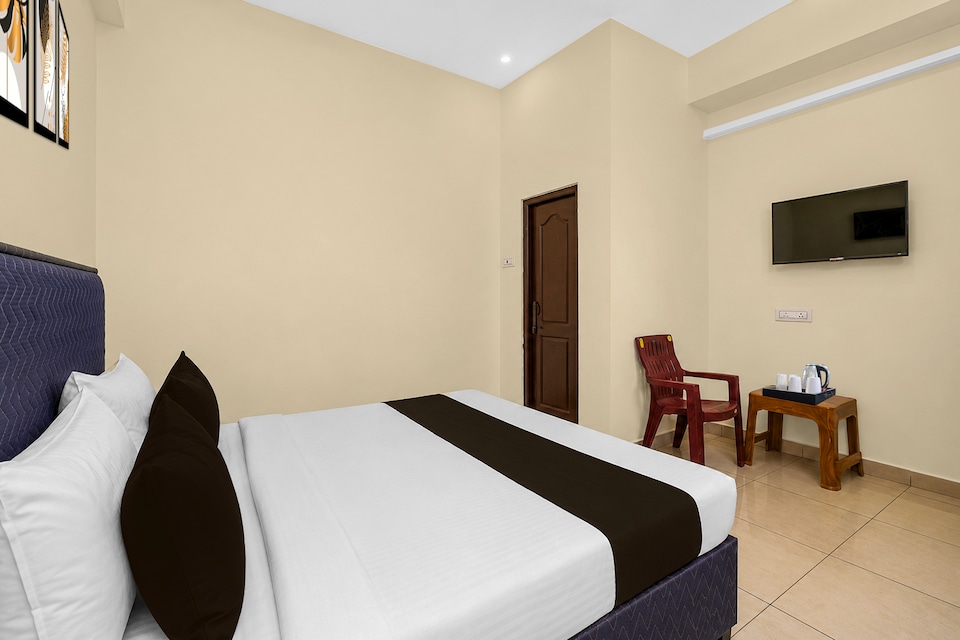 Super Hotel O Temple Road Vemulavada, Karimnagar, Karimnagar