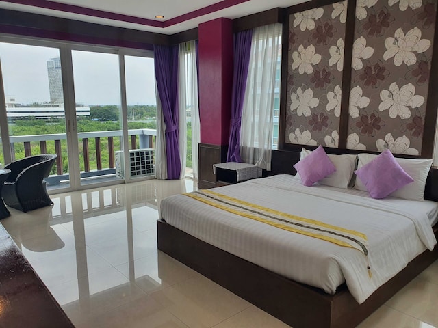 Sunday Sand Beach Pattaya 