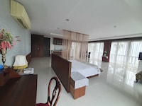 Sunday Sand Beach Pattaya 