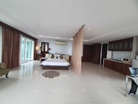 Sunday Sand Beach Pattaya 
