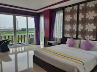 Sunday Sand Beach Pattaya 