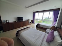 The Sand Beach Resort by DanCenter
