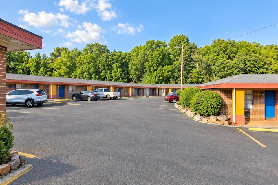 Lion Inn Albemarle By Hotel O Near US 52, Albemarle, NC, Albemarle, NC