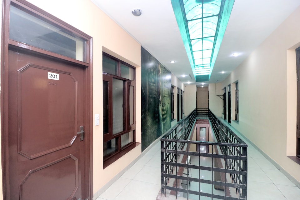 Hotel O Samrat, BMC Chowk Jalandhar, Jalandhar