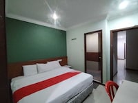 Hotel O Century Inn