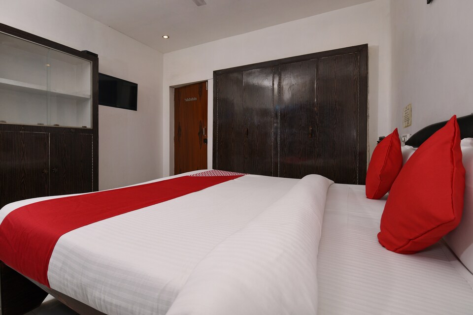 OYO 14881 Hotel Tamilnadu, Assi Ghat Varanasi, Varanasi