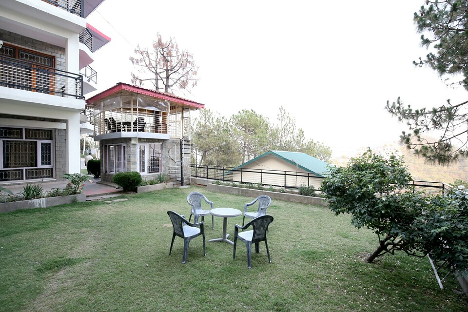 OYO Home 14883 Barog Valley 1RK, Kasauli, Kasauli