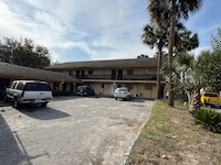 Kings Suites Near Naval Base I-95 Kingsland
