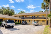 Kings Suites Kingsland GA