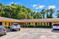 Kings Suites Kingsland GA