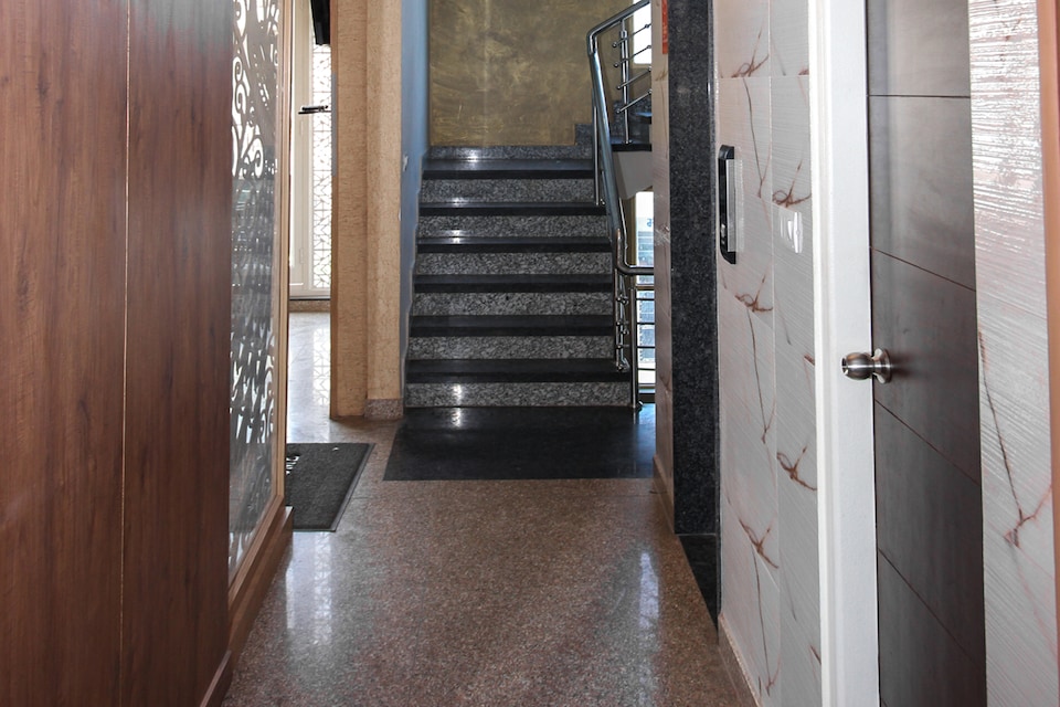 OYO Madhav Villa, C Scheme Jaipur, Jaipur