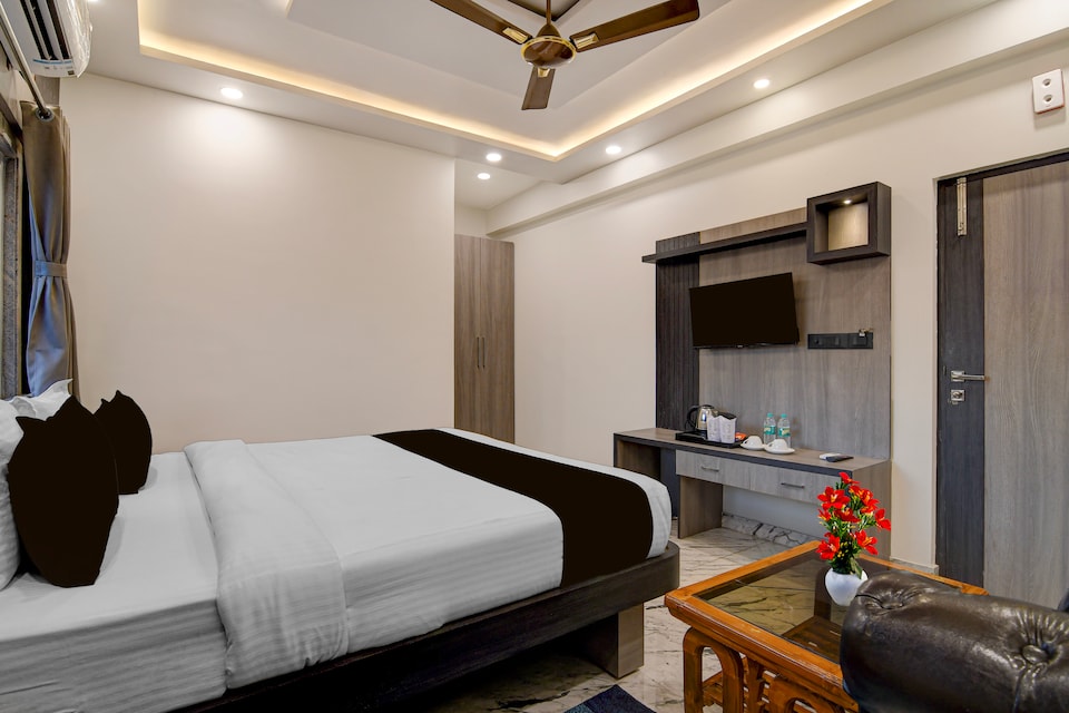 Townhouse Oak Dankuni Crossway Formerly Annapurna Banquet & Inn, Howrah Kolkata, Kolkata